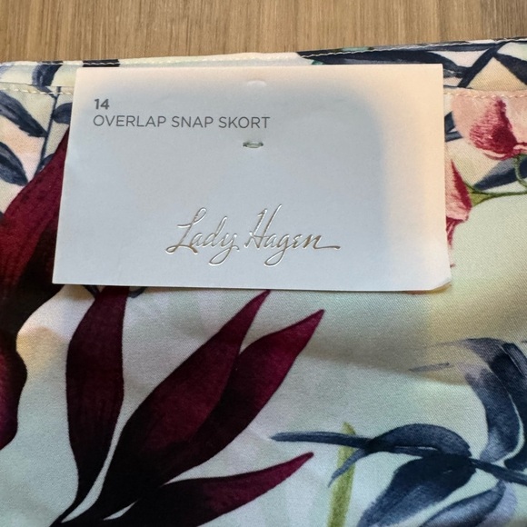 NWT Lady Hagen Tropical Floral Women's Skort - Picture 3 of 11